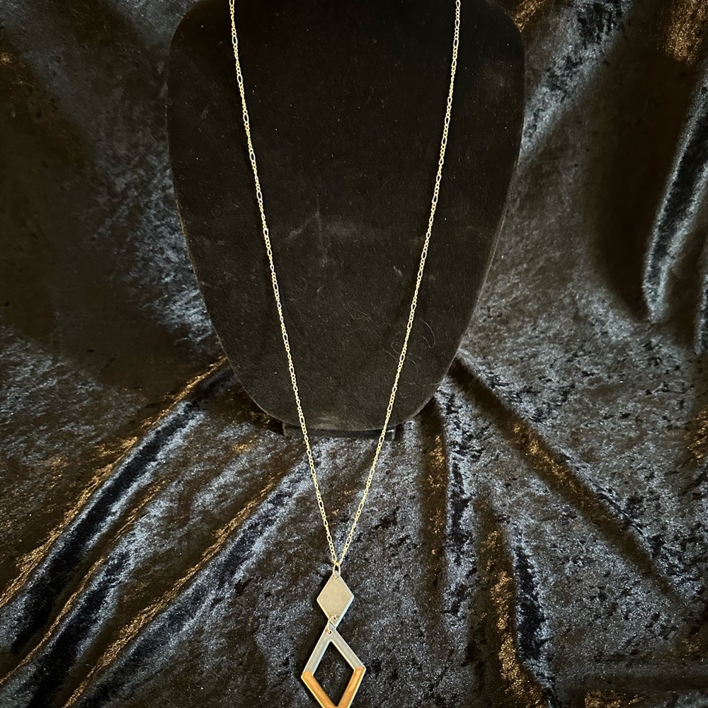 NWT Anne Marie Silver Diamond-Shaped Necklace